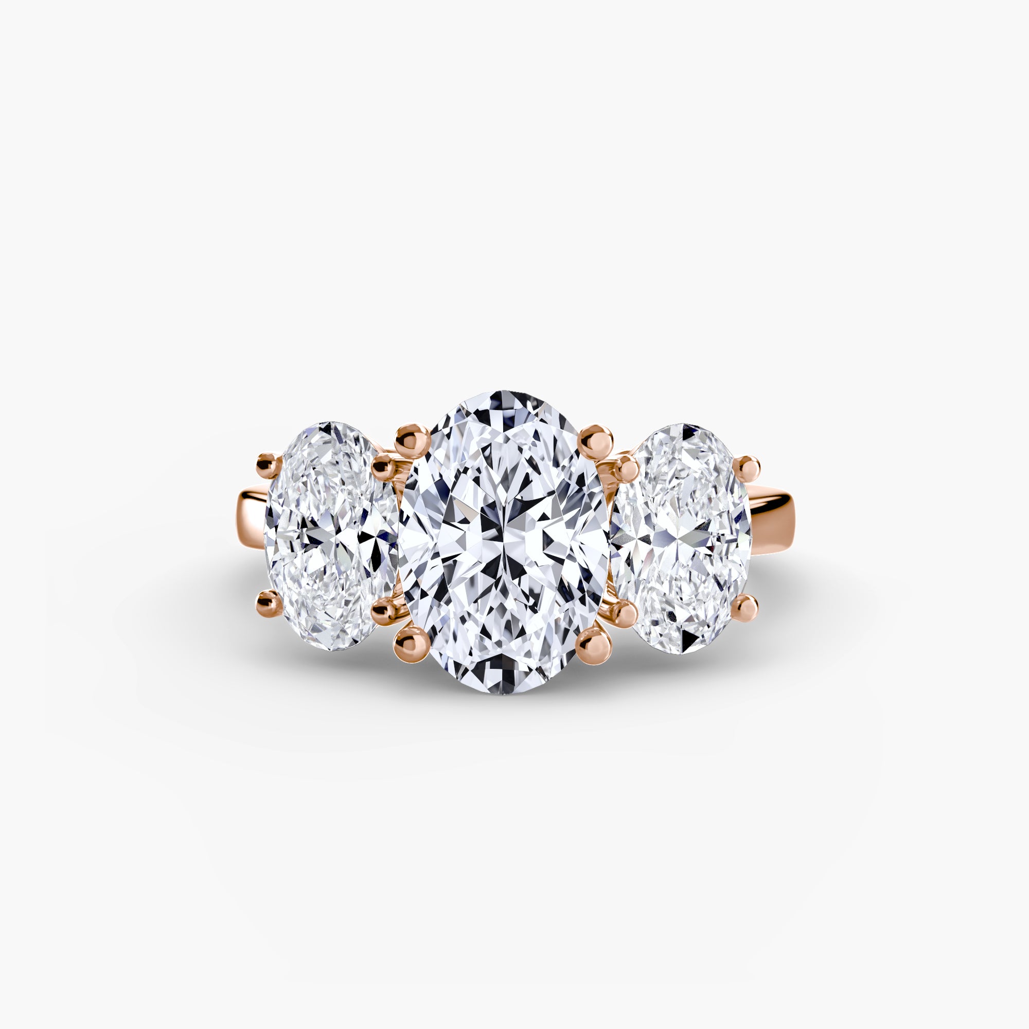 LIVORA Oval Trilogy Ring