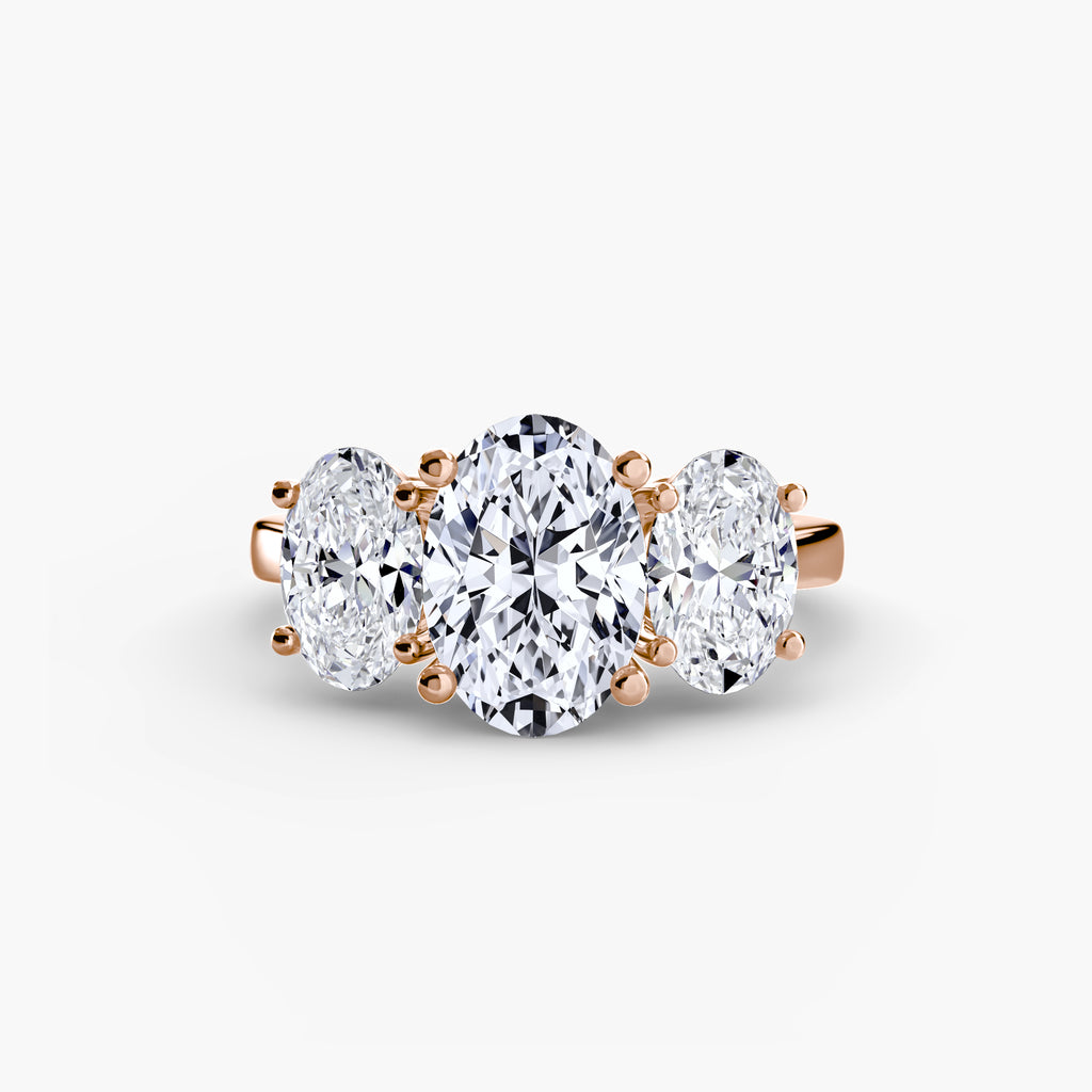 LIVORA Oval Trilogy Ring