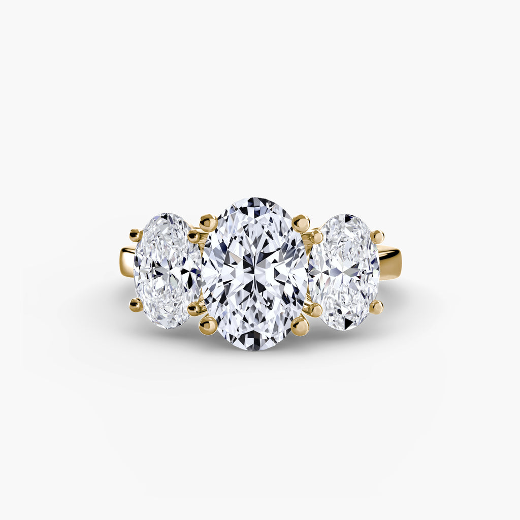 LIVORA Oval Trilogy Ring