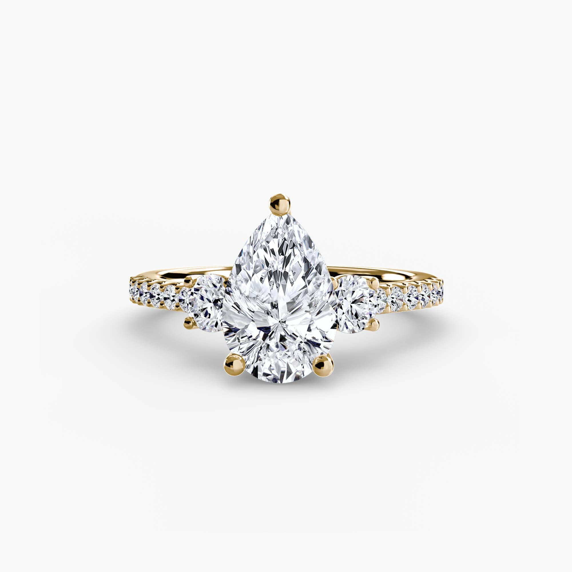 EVELORA Pavé Trilogy Ring