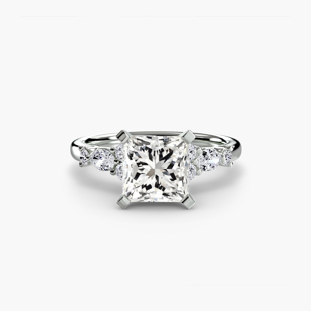 FIORA Floral Accent Ring